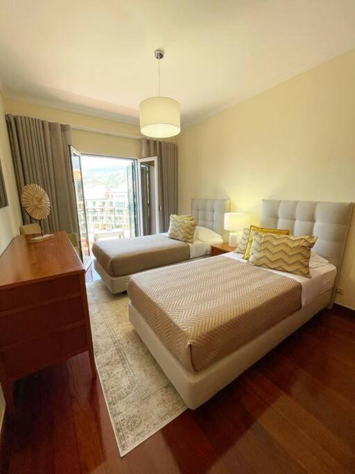Seaview Apartment Walking To The Beach Funchal  Extérieur photo