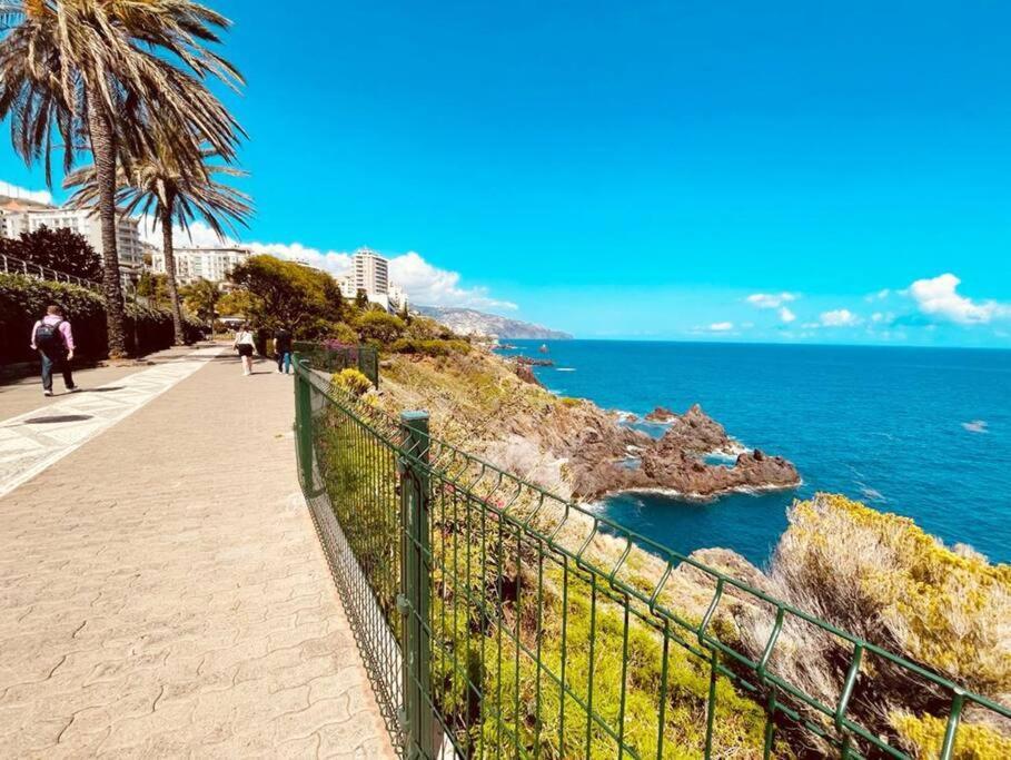Seaview Apartment Walking To The Beach Funchal  Extérieur photo